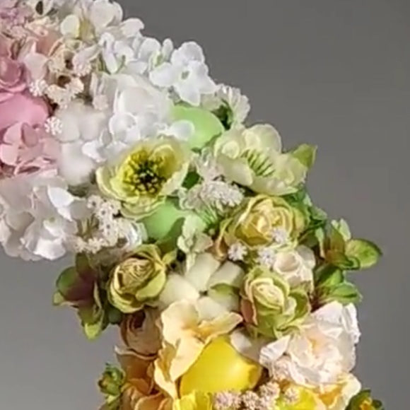 GORGEOUS FLORAL WREATH     NEW/CUSTOM MADE - Picture 7 of 8